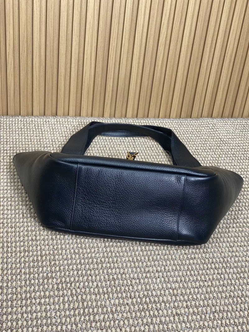 Y51 hobo bags